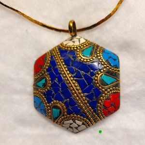 📿💄 NWOT TIBETAN STYLE  HANDMADE PENDANT ,REAL LAPIS and more